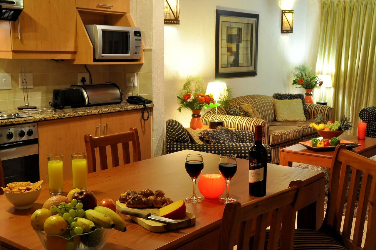 Legend Safaris 257A - In Kruger Park Lodge Хейзивью Экстерьер фото