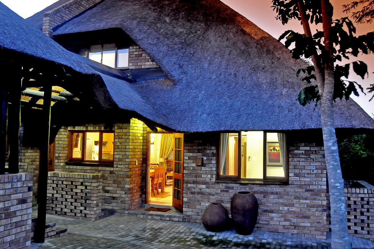 Legend Safaris 257A - In Kruger Park Lodge Хейзивью Экстерьер фото
